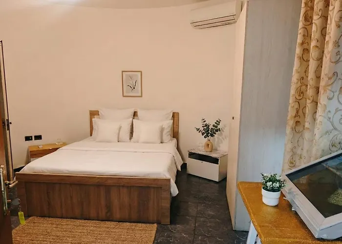 Orange Center Guest house 3*