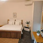 Orange Center 招待所 3*